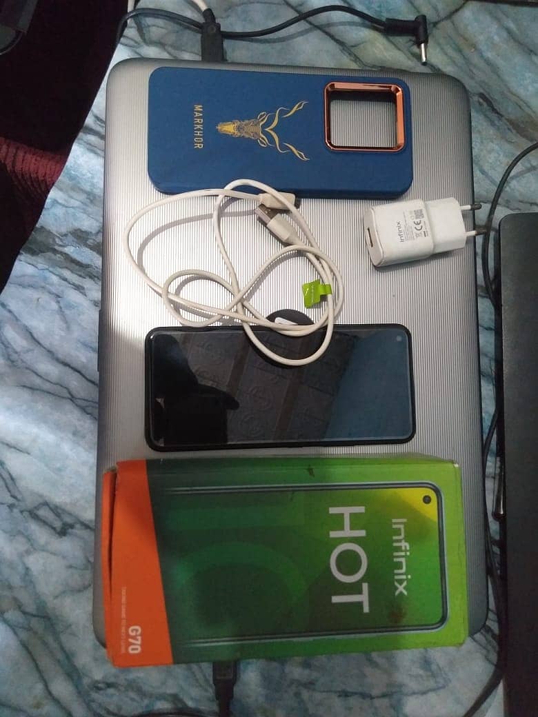 Infinix Hot 10 new condition complete saman 10