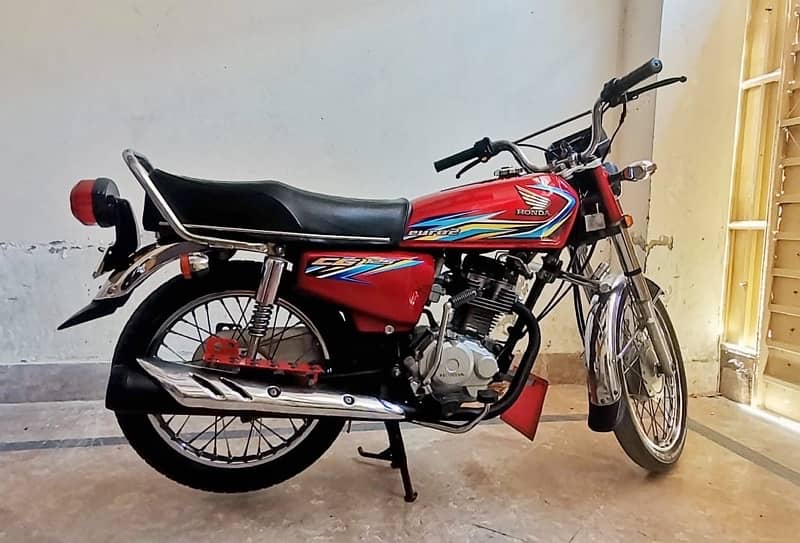 HONDA 125 Red Colour 15