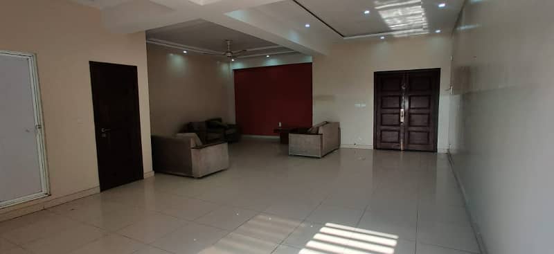 Three Bedrooms Apartment Available For Rent In River Hills 1 0