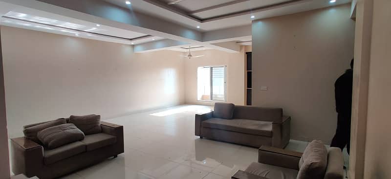 Three Bedrooms Apartment Available For Rent In River Hills 1 7