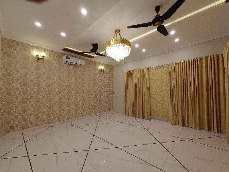 Stunning Corner 33 Marla House In Bahria Town Phase 8 - Club City Available 6