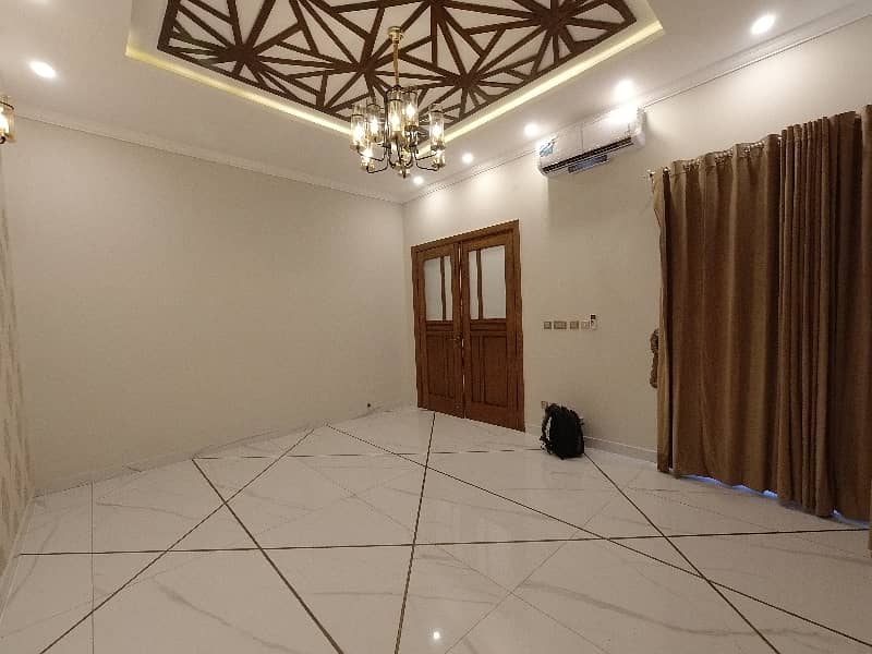 Stunning Corner 33 Marla House In Bahria Town Phase 8 - Club City Available 46