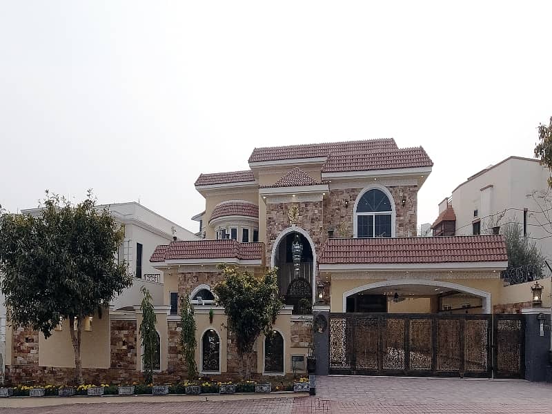 On Excellent Location 2 Kanal House For Sale In Bahria Spring North 0
