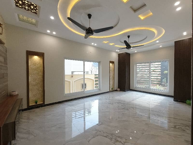 On Excellent Location 2 Kanal House For Sale In Bahria Spring North 18