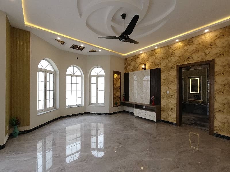 On Excellent Location 2 Kanal House For Sale In Bahria Spring North 34