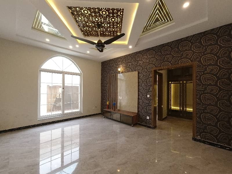 On Excellent Location 2 Kanal House For Sale In Bahria Spring North 37