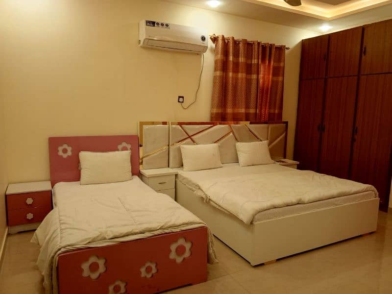 fimaly and couple guest house karachi in 3
