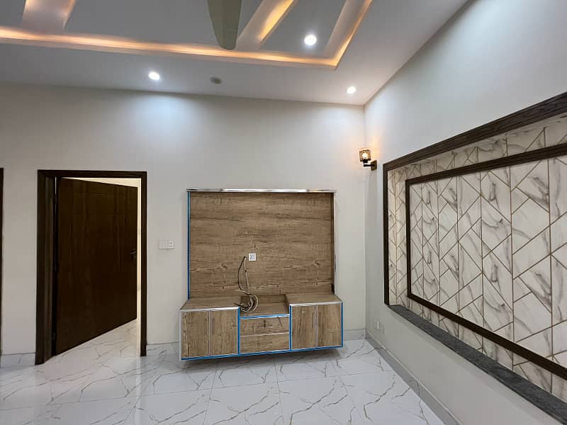 New 5 Marla House For Sale Direct Owner Meeting M7b Lake City Lahore 3