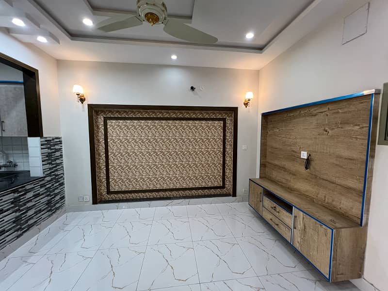 New 5 Marla House For Sale Direct Owner Meeting M7b Lake City Lahore 9