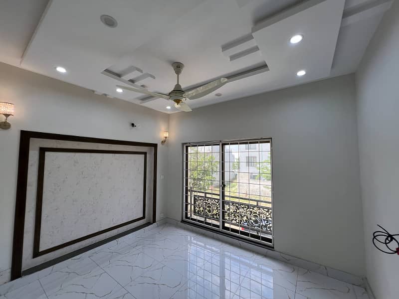 New 5 Marla House For Sale Direct Owner Meeting M7b Lake City Lahore 12