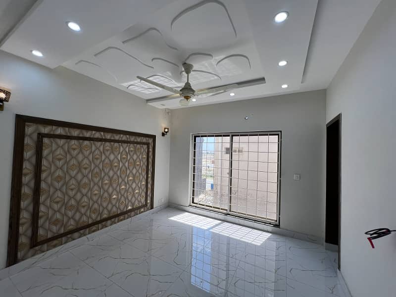 New 5 Marla House For Sale Direct Owner Meeting M7b Lake City Lahore 14