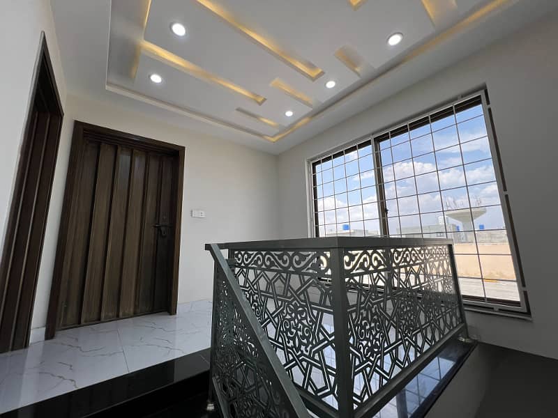 New 5 Marla House For Sale Direct Owner Meeting M7b Lake City Lahore 16