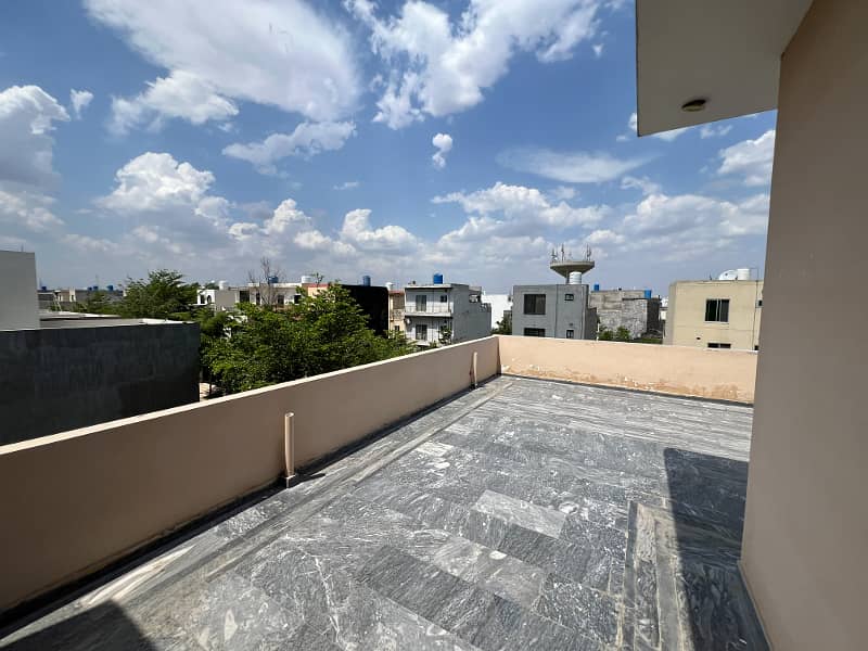 New 5 Marla House For Sale Direct Owner Meeting M7b Lake City Lahore 18