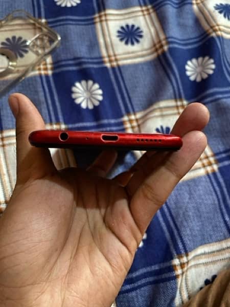 Samsung Galaxy A10s 2/32 Red Colour 3