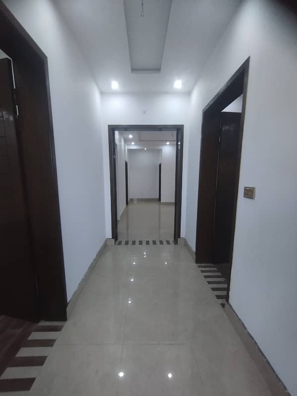 1 Kanal Beautiful Independence House Available For Rent 7