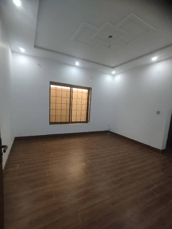1 Kanal Beautiful Independence House Available For Rent 12