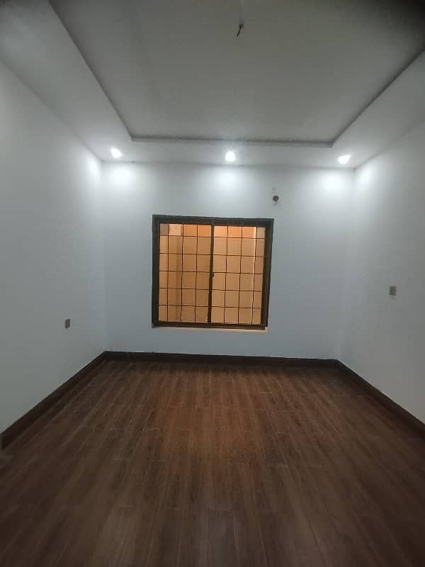 1 Kanal Beautiful Independence House Available For Rent 14
