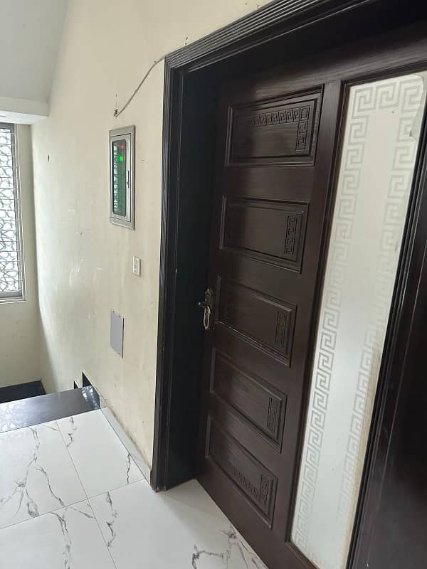 12 Marla First Floor Portion Available For Rent Near All Facilities 15