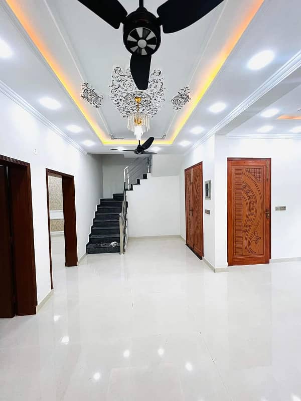 5 Marla Elegant House For Sale In Prime Location Of Lahore 8