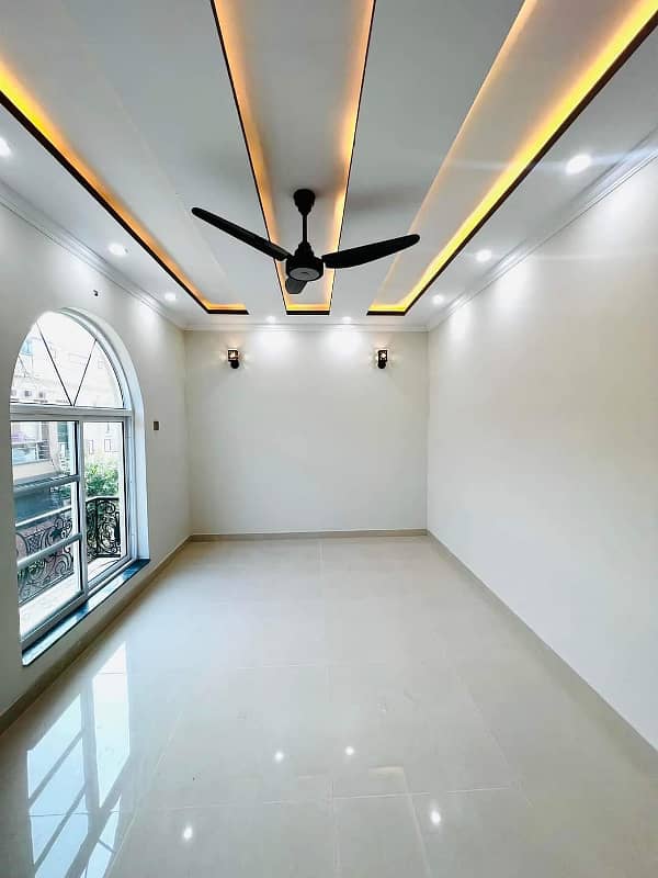 5 Marla Elegant House For Sale In Prime Location Of Lahore 14