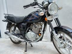 Suzuki GS 150 model 2021 black colour first owner documents complete
