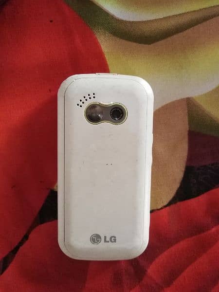 LG mobile phone 4