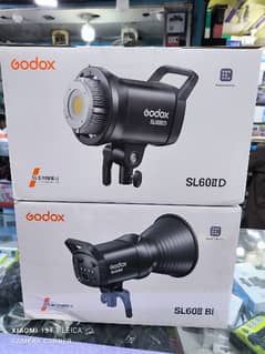 Godox SL100D and Godox SL60D box pack Video Light box pack