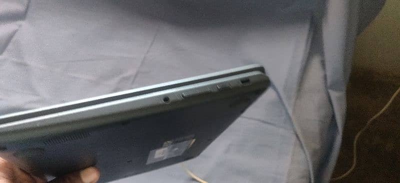 Lenovo 300e Chromebook 2