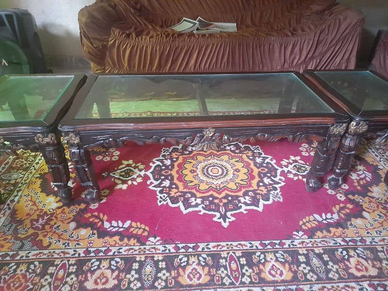 table set with glass 1