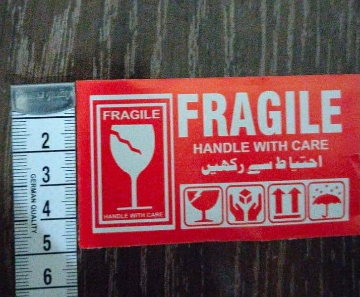 Fragile stickers - Pack of 1,000 2