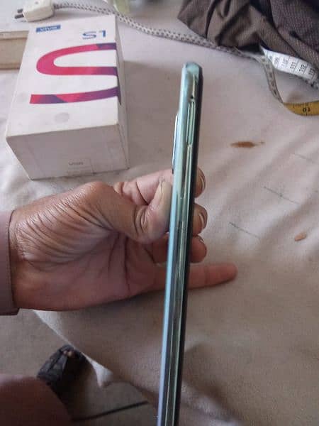 vivo S1 4/128 condition 10/10home use only 2