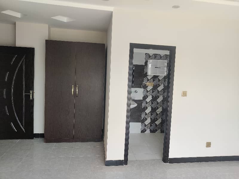 1 bed room appartment available for rent behria town phase 8 6