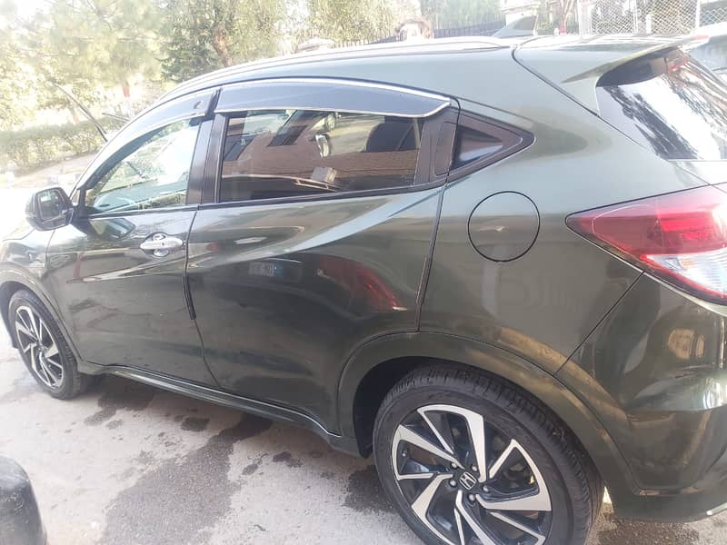 Honda Vezel Z 2014 Model IMPORT 2017 5