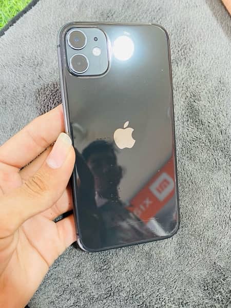 i phone 11 dul pta approwed black color condition 10/9.5 only phone 0