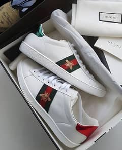 Korean White Sneakers 0