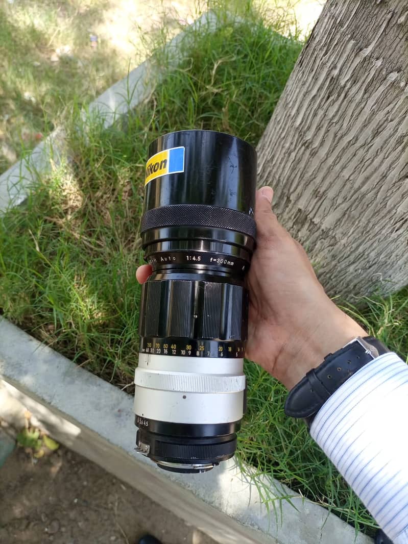 Nikkor 300mm F4.5 Professional Lens 5