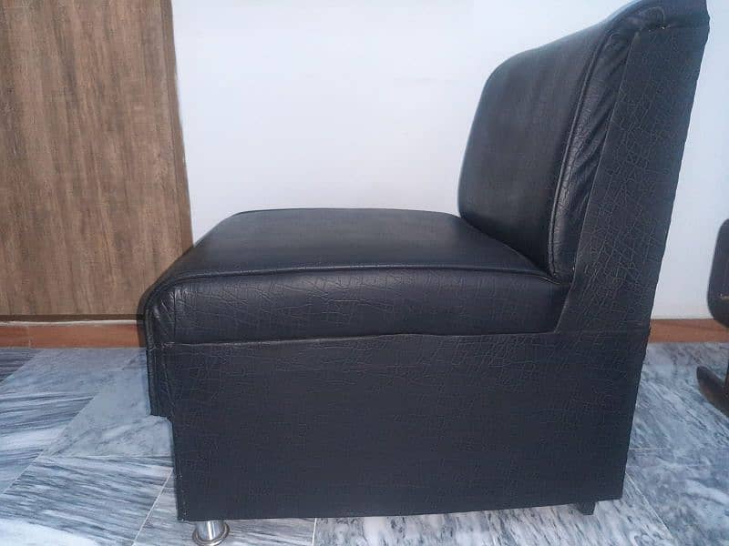 Leather sofa 2