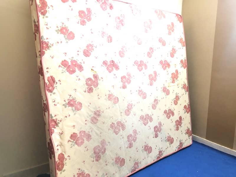 Double Bed medicated Mattress for Sale 3