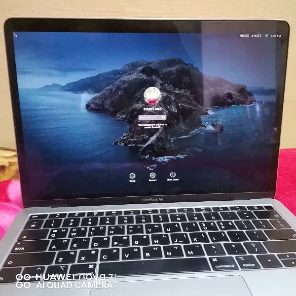 Macbook Air 2019,Retina display 13 inches, Core i5 7