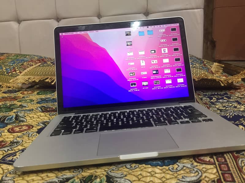 MacBook Pro 2015 i5 / 03014688997 2
