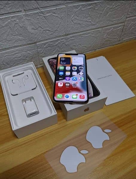 iphone xs max pta approved contact  03073909212 and WhatsApp 1