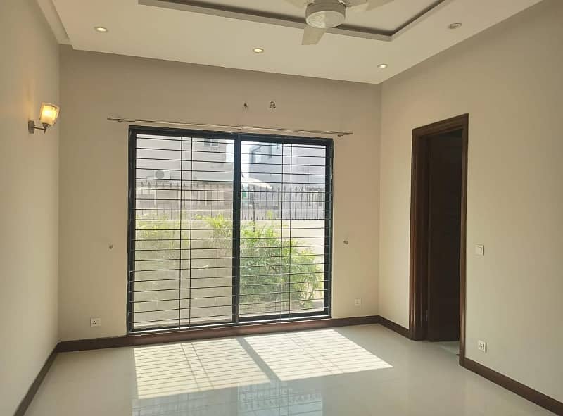 1 kanal Slightly Used Portion For Rent In DHA In DHA Phase 5 Lahore Near Becon House School 5
