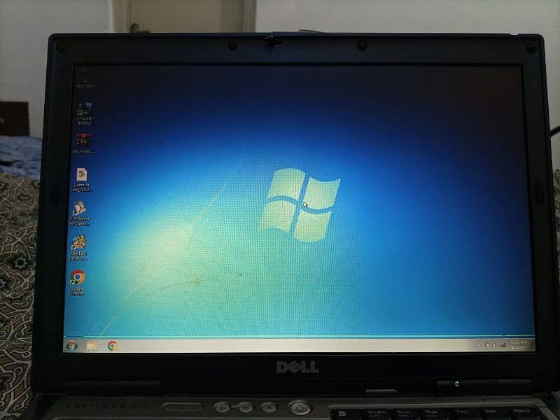 Dell Latitude D620 Laptop 0