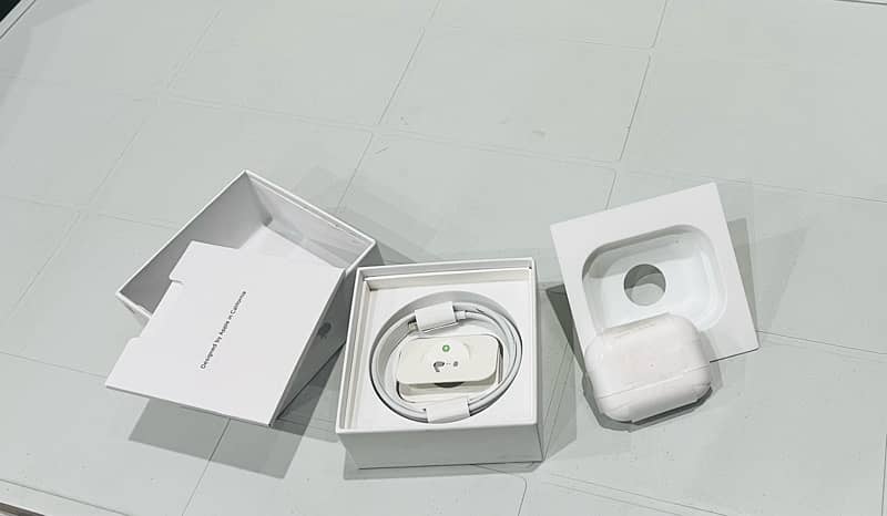 Original Airpods Pro (2nd Generation ) New 1+ year offical warranty 1