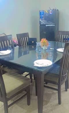 Dining Table and 6 Chairs Set 0