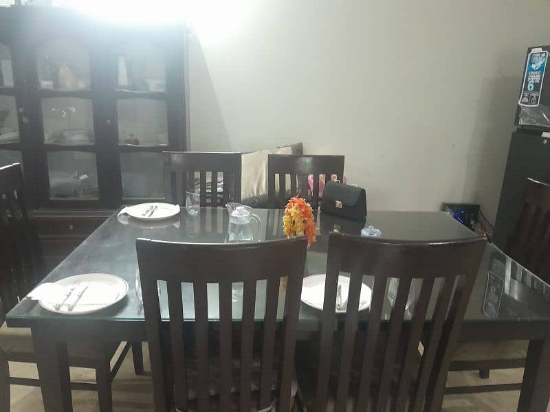 Dining Table and 6 Chairs Set 1