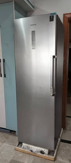 Up-right Samsung refrigerator for sale!!