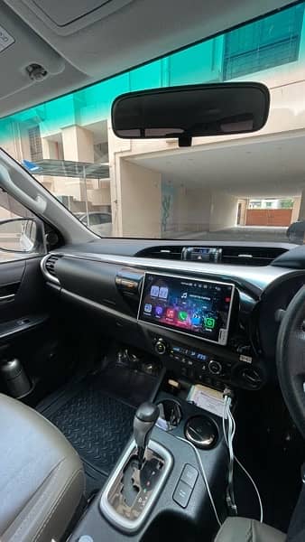 2021 Toyota Hilux Revo V 9
