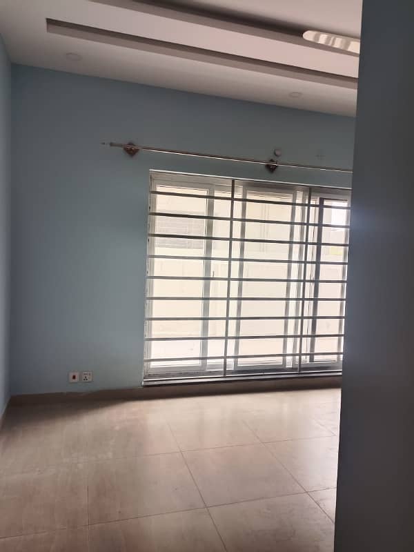 PORTION AVAILABLE FOR RENT IN GULBERG Green Islamabad 3