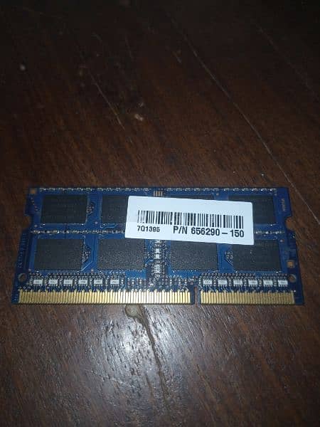 4GB 2Rx8 PC3-12800S (DDR3) 3